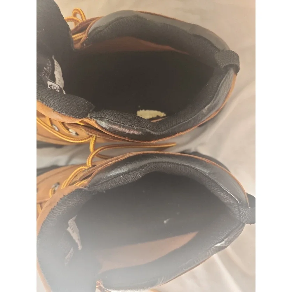 Timberlands 10M Used‎